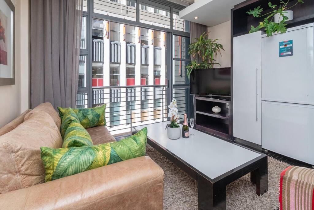 Apartment Modern In Wale Street